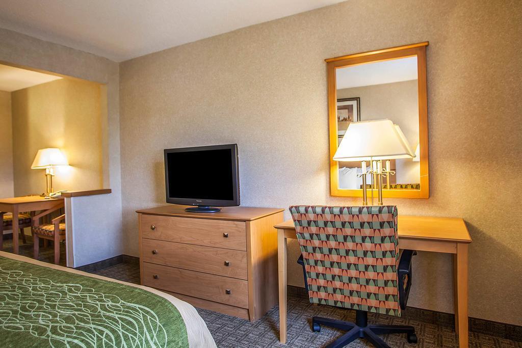 Comfort Inn Rockford Near Casino District Extérieur photo